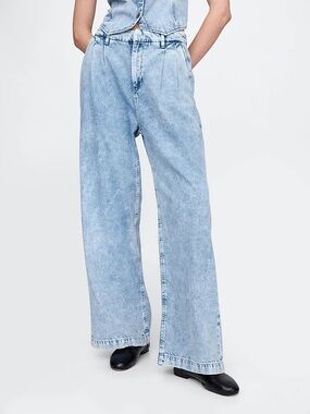 GAP BNWT 365 High Rise UltraSoft Pleated Denim Trousers - Size 6